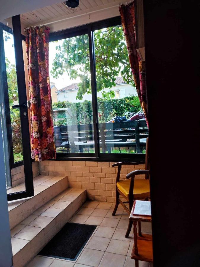 Futurogite Saint-Georges-les-Baillargeaux Esterno foto